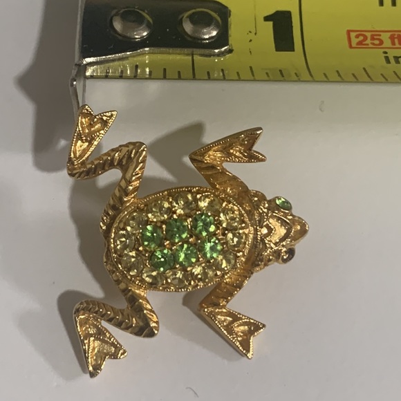 Goldtone Tree Frog Brooch Pin - Picture 3 of 7